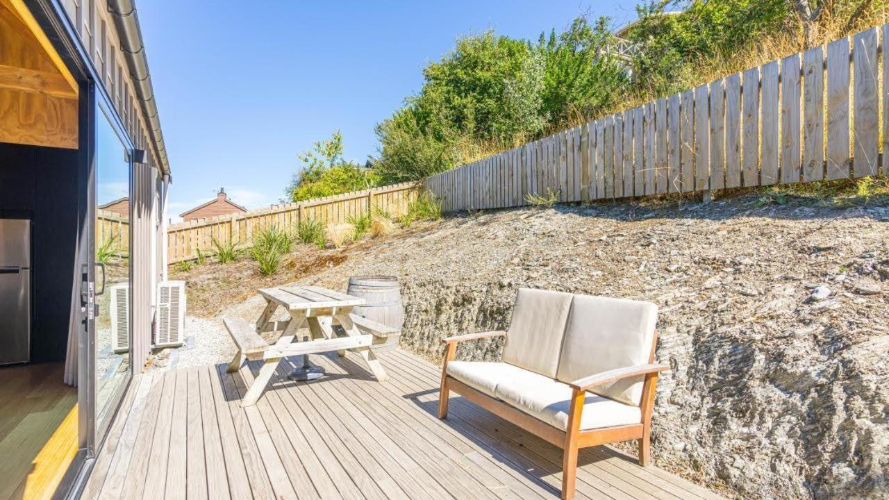 Picture Perfect - Queenstown Holiday Home Buitenkant foto